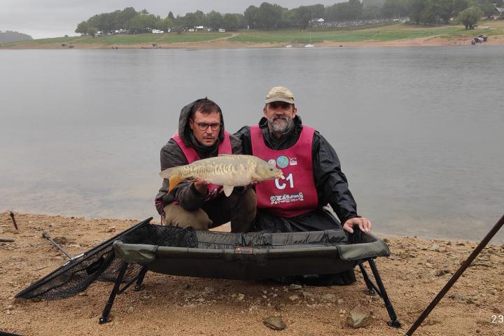 Josip i Petar iz Posušja lovci su na šarane, a trud ih je odveo na Svjetsko prvenstvo gdje su ulovili preko 300 kg ribe