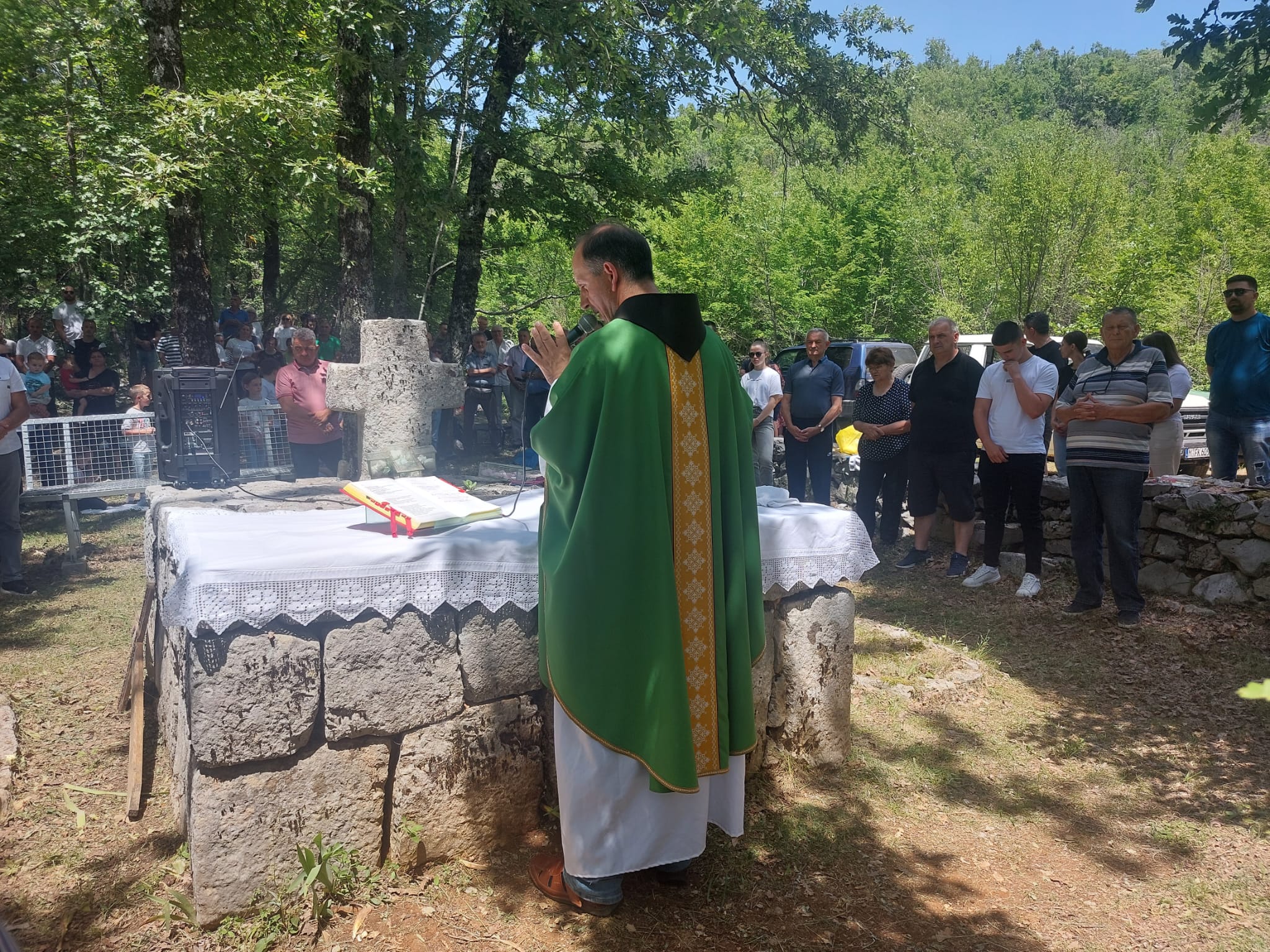 Proslavljena sveta misa na Biskupovu grobu kod Posuškog Graca