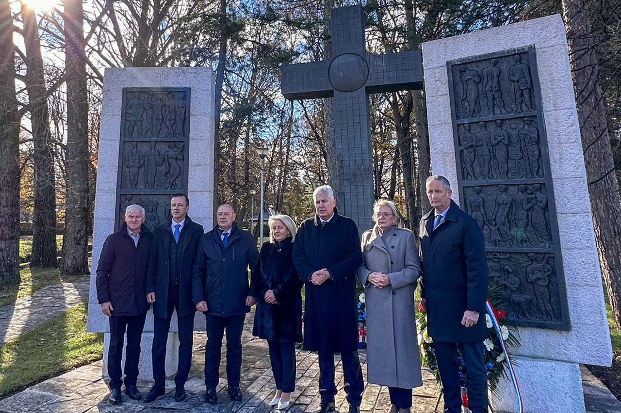 Gotovina je vodio operaciju kojom su oslobođeni Dinara i Livanjsko polje i spašen Bihać