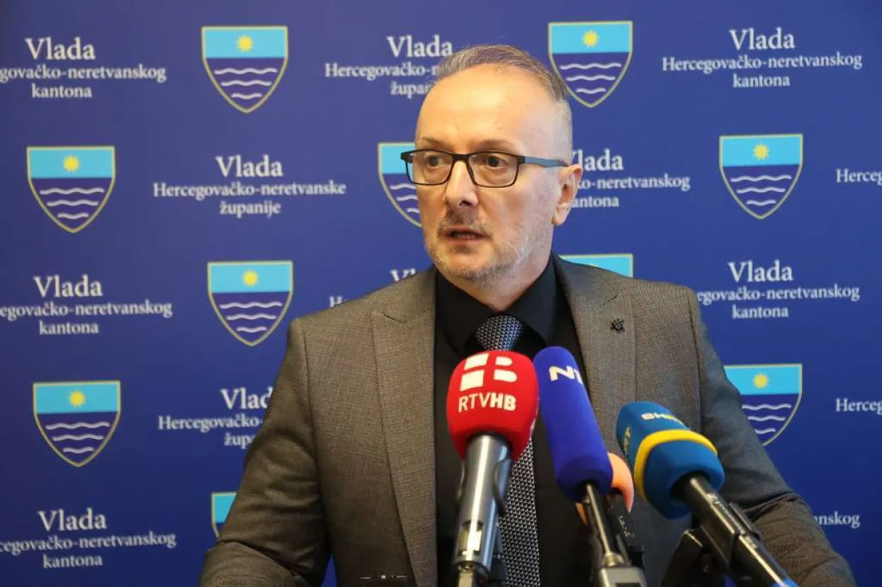 Traži se ostavka ministra obrazovanja HNŽ